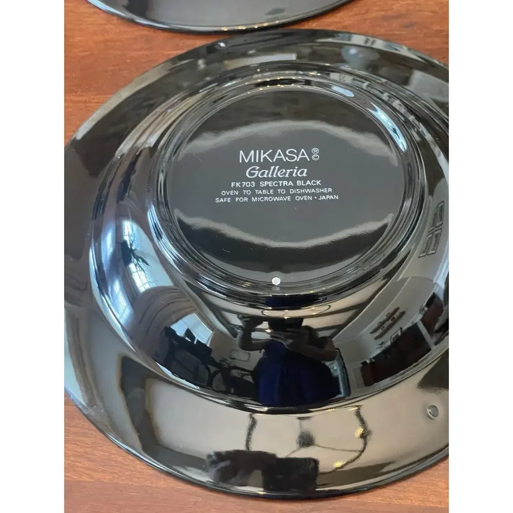 MIKASA GALLERIA SPECTRA BLACK RIMMED SOUP / SALAD BOWL SET OF 4